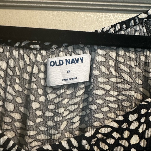 Old Navy Long Sleeve Blouse - Picture 3 of 3
